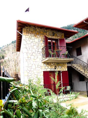 Alonaki Guesthouse Plátanos Екстериор снимка